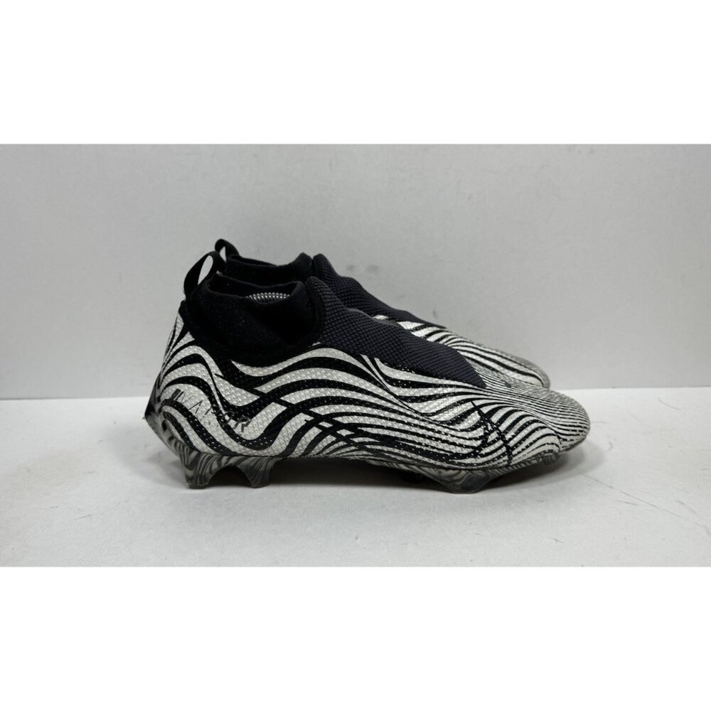 Nike Vapor Edge Pro 360 Football Cleats Zebra Men's AO8277-10 Sz 8.5 Black White
